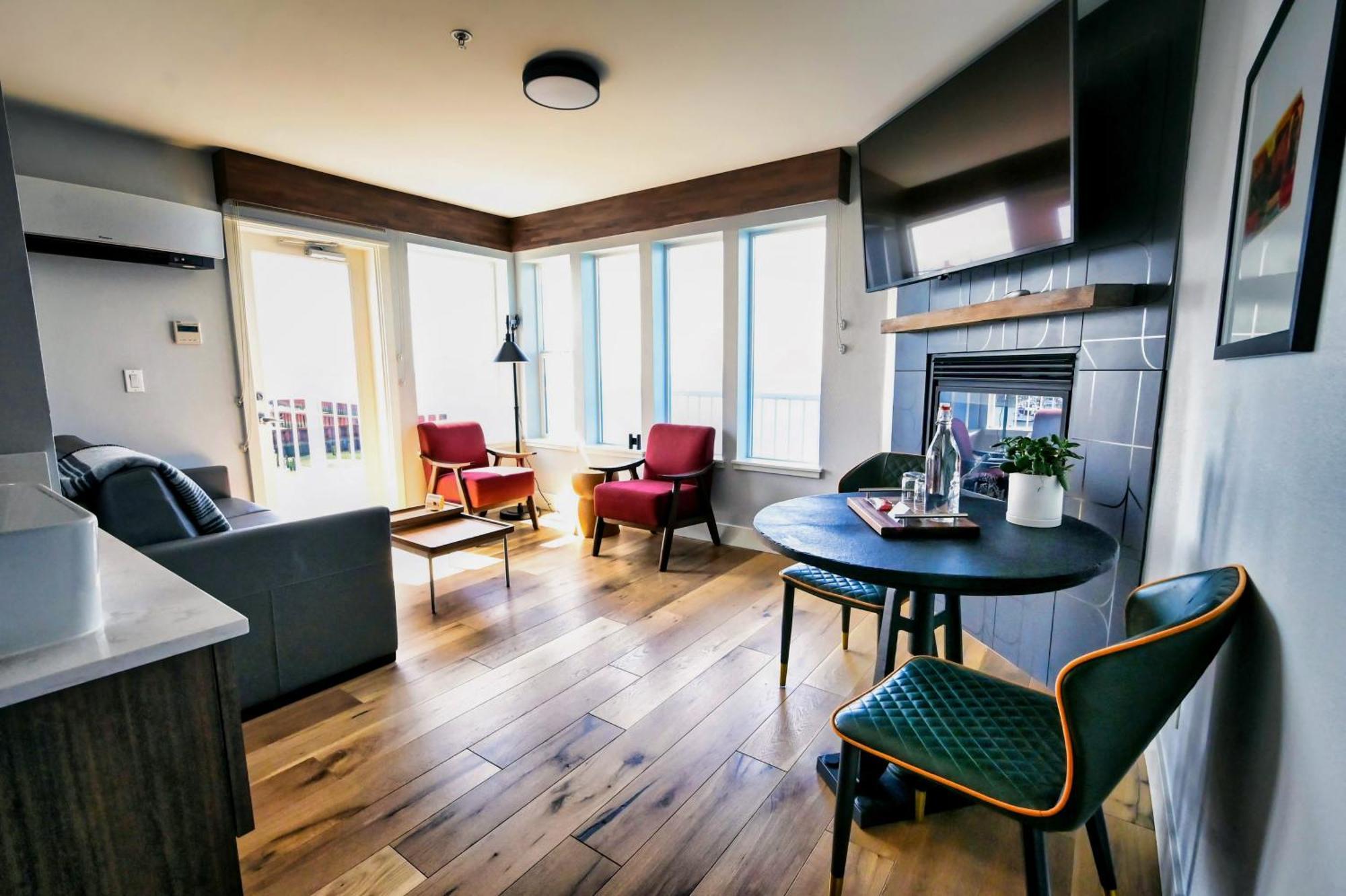 Cannery Pier Hotel & Spa Αστόρια Δωμάτιο φωτογραφία